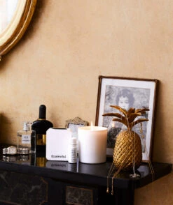 This Works Black Spice & Cedar Candle -This Works Shop BS CLIFESTYLE