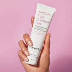 This Works Perfect Legs Gradual Tan -This Works Shop INUSEPLGT