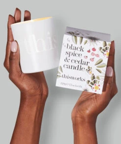 This Works Black Spice & Cedar Candle -This Works Shop LIFESTYLESCandleHHspice