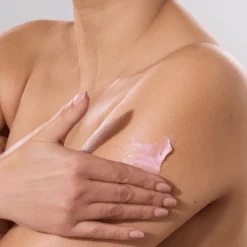 This Works Perfect Body Vit C Glow -This Works Shop com 1000 x 1000 BODY VIT C GLOWArtboard 11